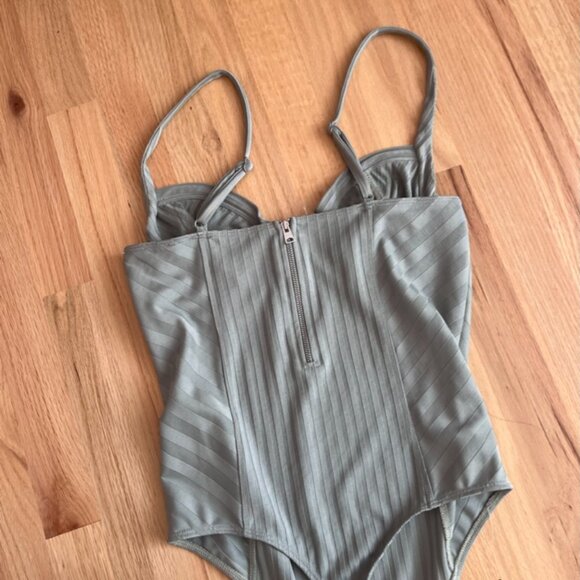 ALLSAINTS green rib bodysuit - Picture 2 of 4